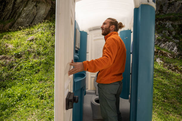 Affordable portable toilet rental in Iowa Falls, IA