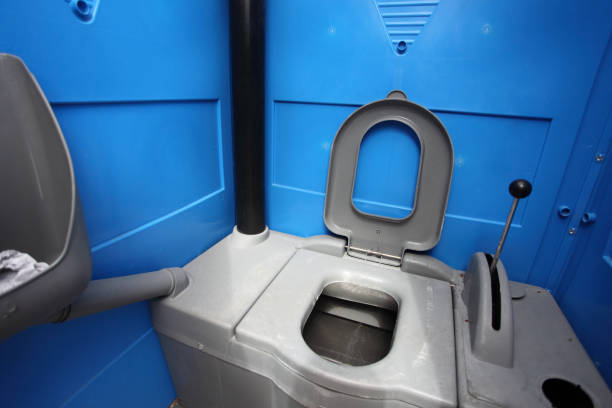 Portable Toilet Options We Offer in Iowa Falls, IA
